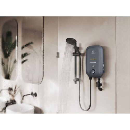 Ảnh thực tế máy nước nóng Electrolux EWE451RB-G6